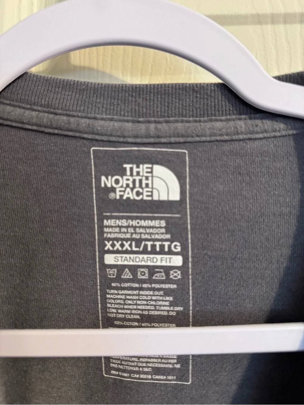 Men’s north face t shirt